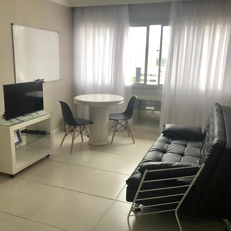 Apartamento Centro/Batel Apartment Curitiba Luaran gambar